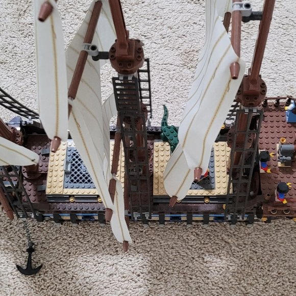 Lego Pirates Imperial Flagship - Picture 5 of 6